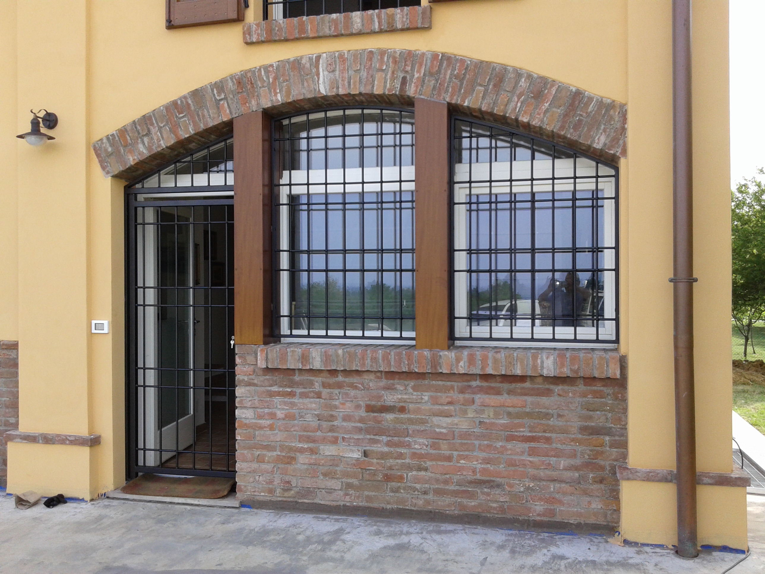 Cancelli di sicurezza in ferro battuto